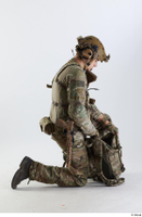  Photos Frankie Perry Army USA Recon - Poses kneeling whole body 0014.jpg